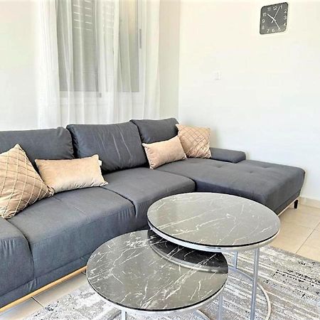 H&O Alina Sunset Apartment Paphos Bagian luar foto