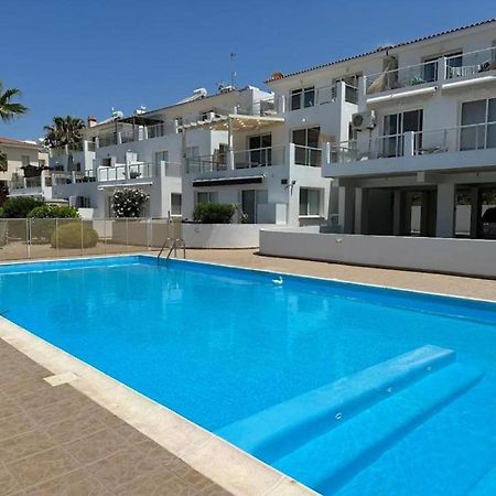 H&O Alina Sunset Apartment Paphos Bagian luar foto