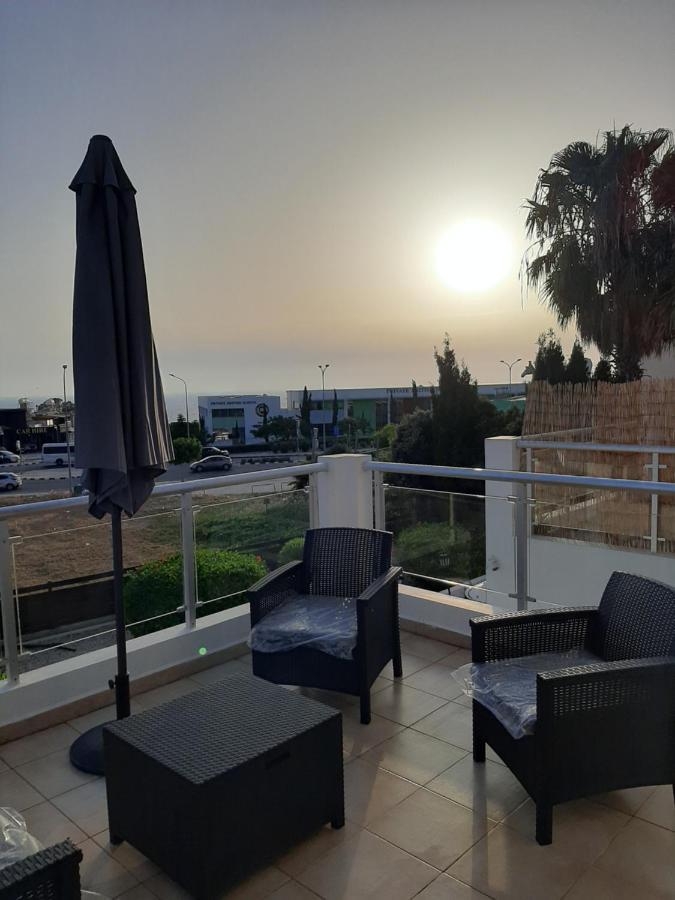 H&O Alina Sunset Apartment Paphos Bagian luar foto