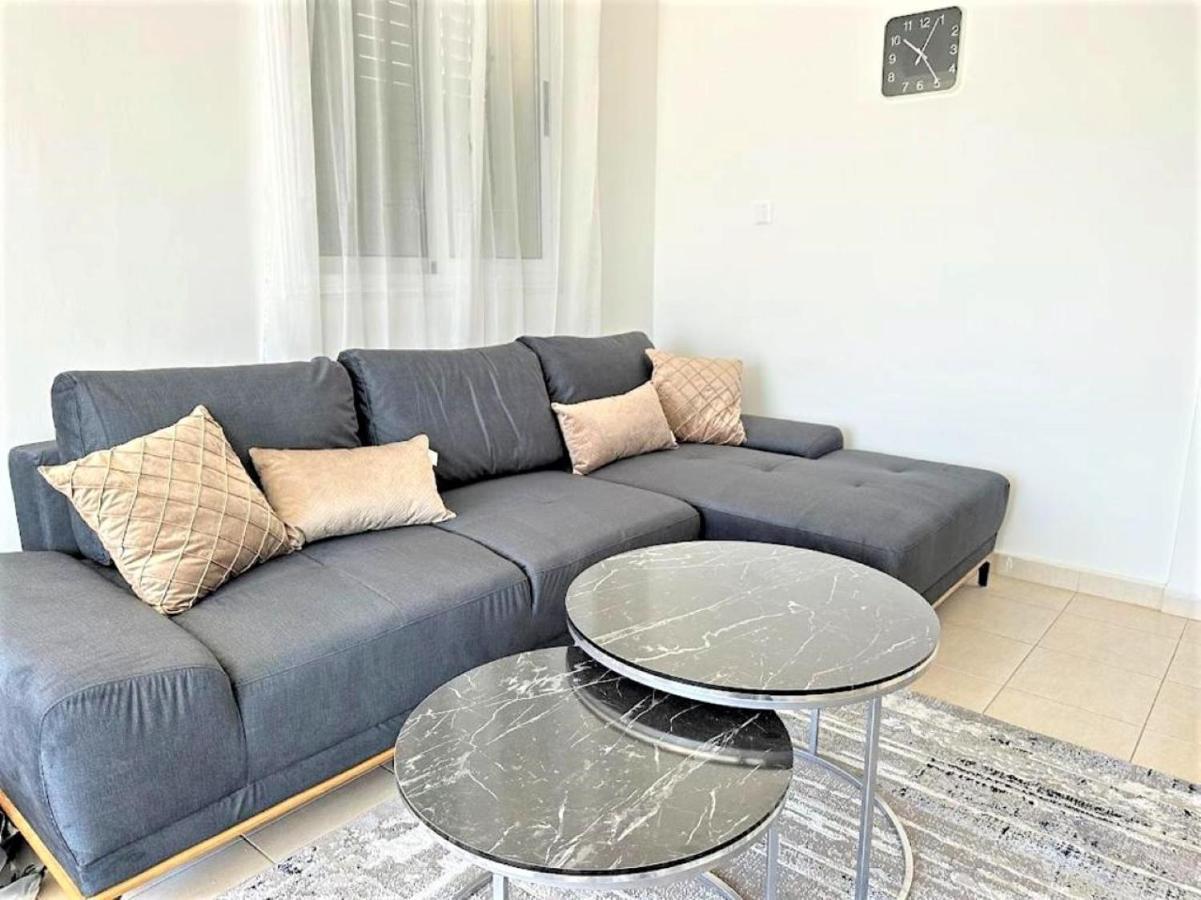 H&O Alina Sunset Apartment Paphos Bagian luar foto