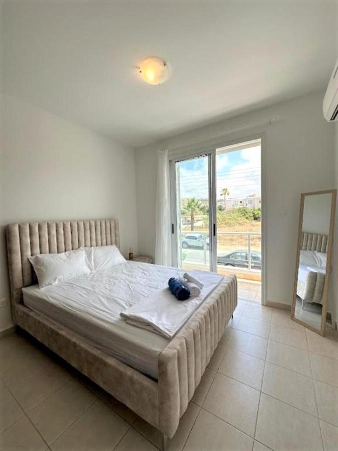 H&O Alina Sunset Apartment Paphos Bagian luar foto