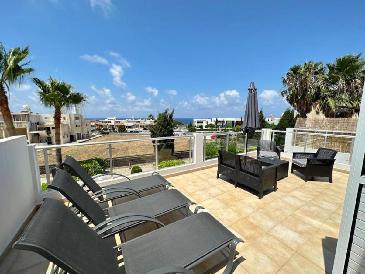 H&O Alina Sunset Apartment Paphos Bagian luar foto