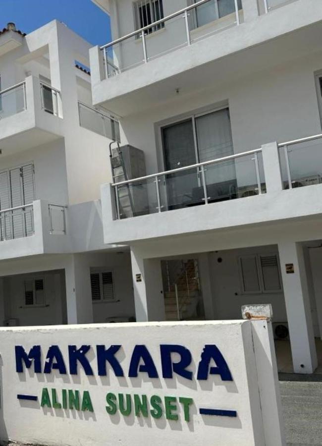 H&O Alina Sunset Apartment Paphos Bagian luar foto